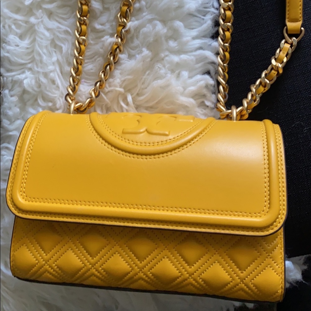 Fleming Small Convertible Shoulder Bag golden crest